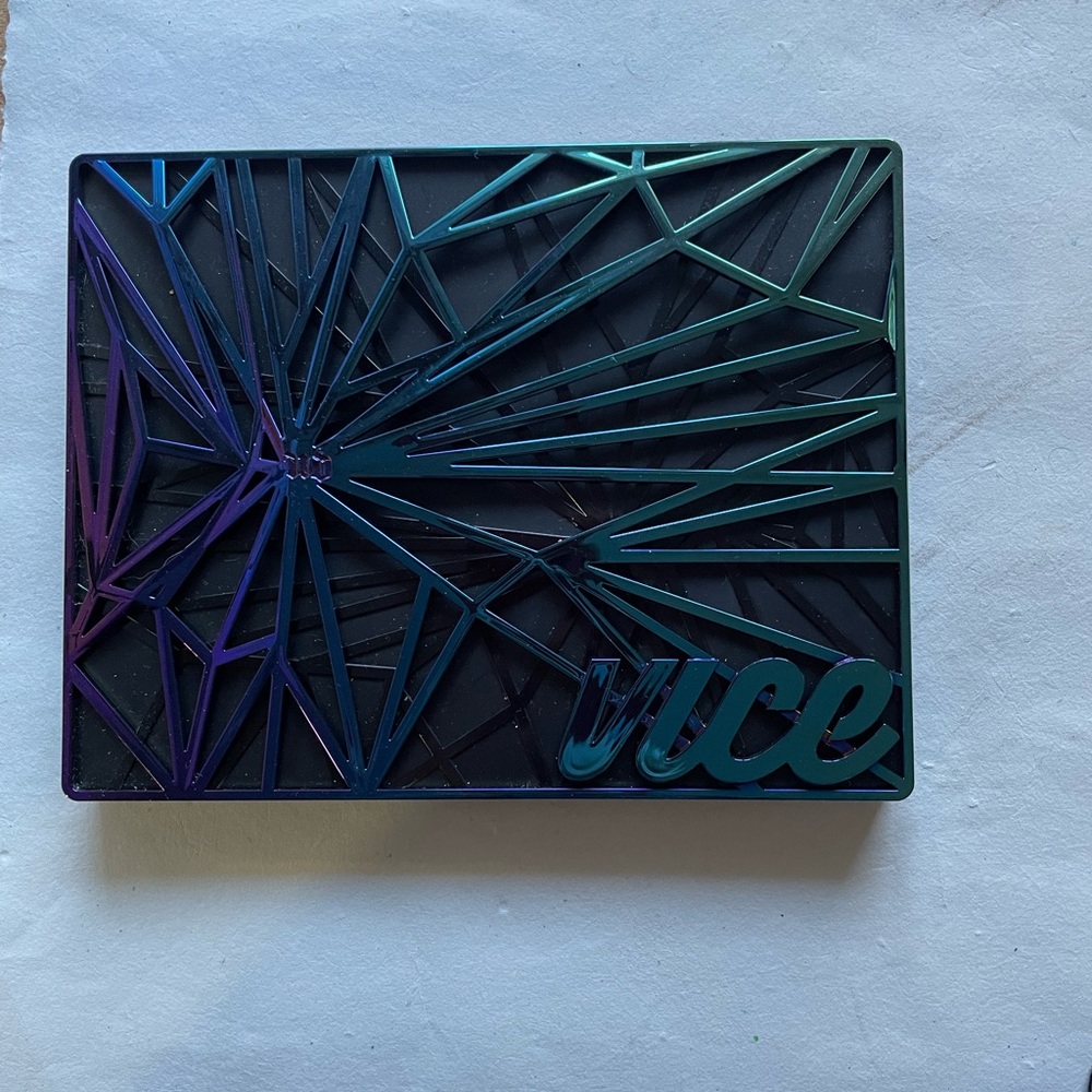 Urban Decay Vice eyeshadow palette
